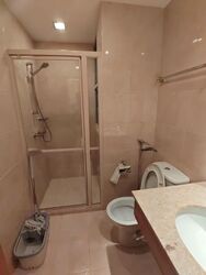 The Lakeshore (D22), Condominium #554798081